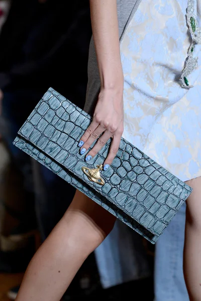 Look 7